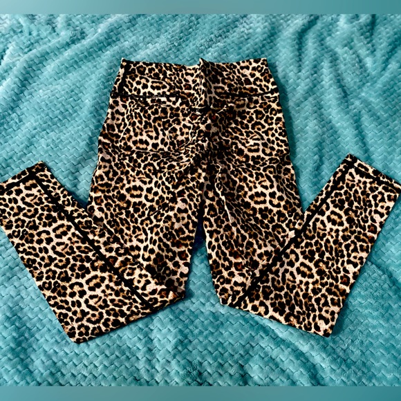 Zyia Rouche Bottom Leggings - Picture 1 of 1
